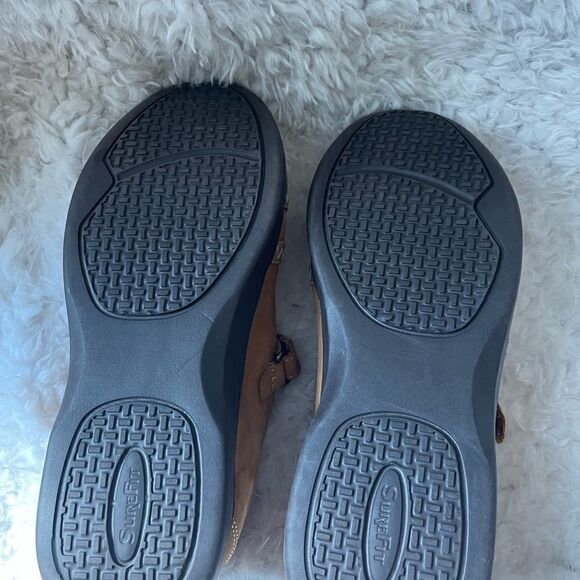 Sure fit leather tan suede Mary Jane Velcro strap flats size 10W - Picture 8 of 8